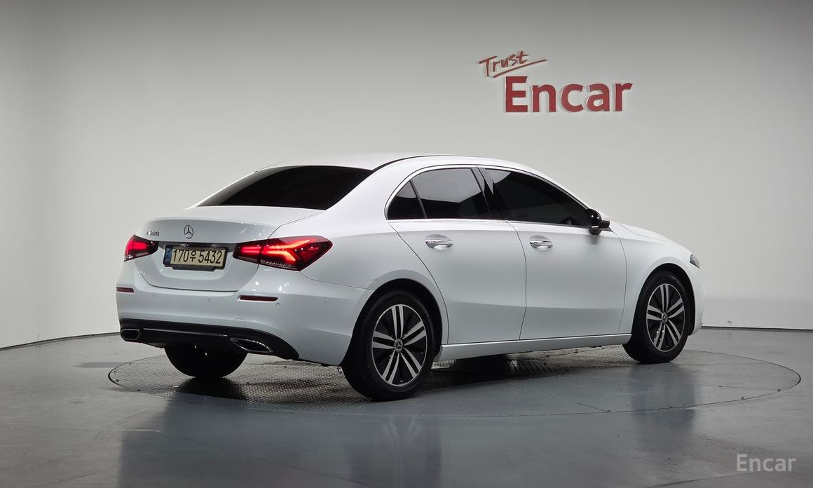  Mercedes-Benz A-Class