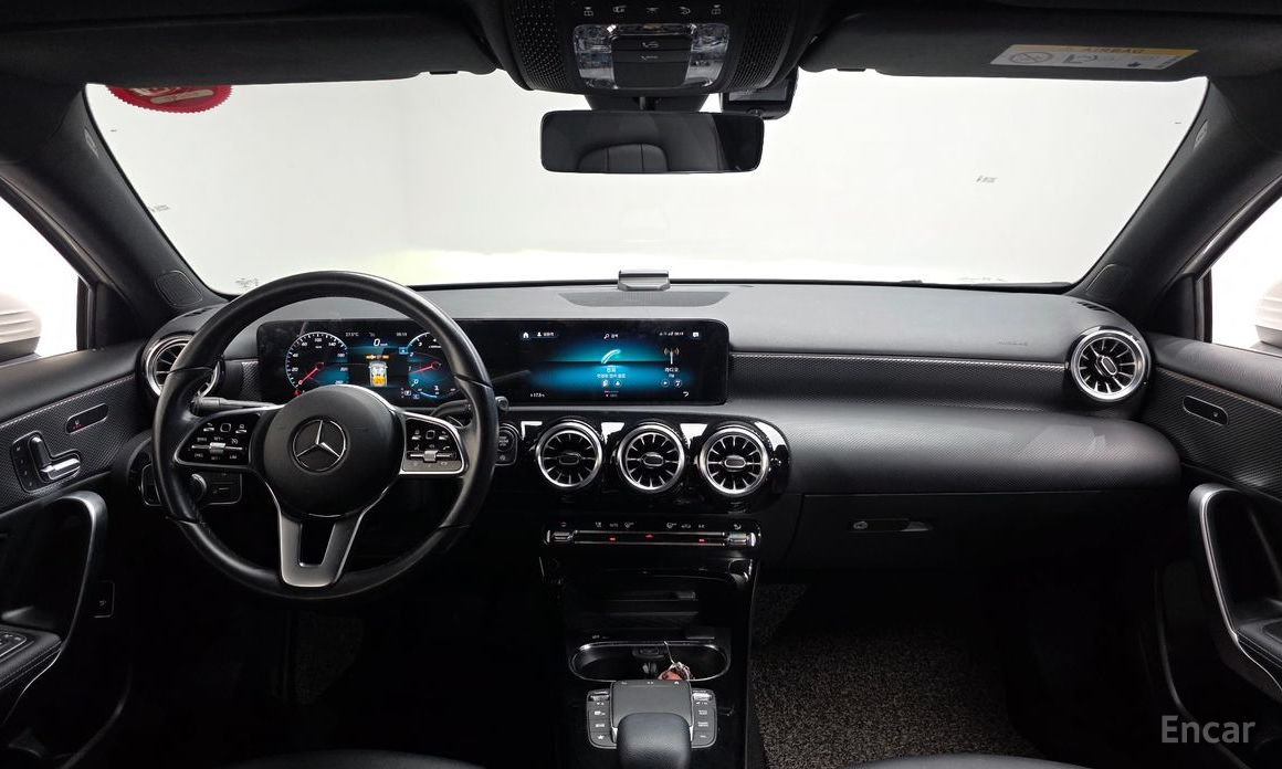  Mercedes-Benz A-Class