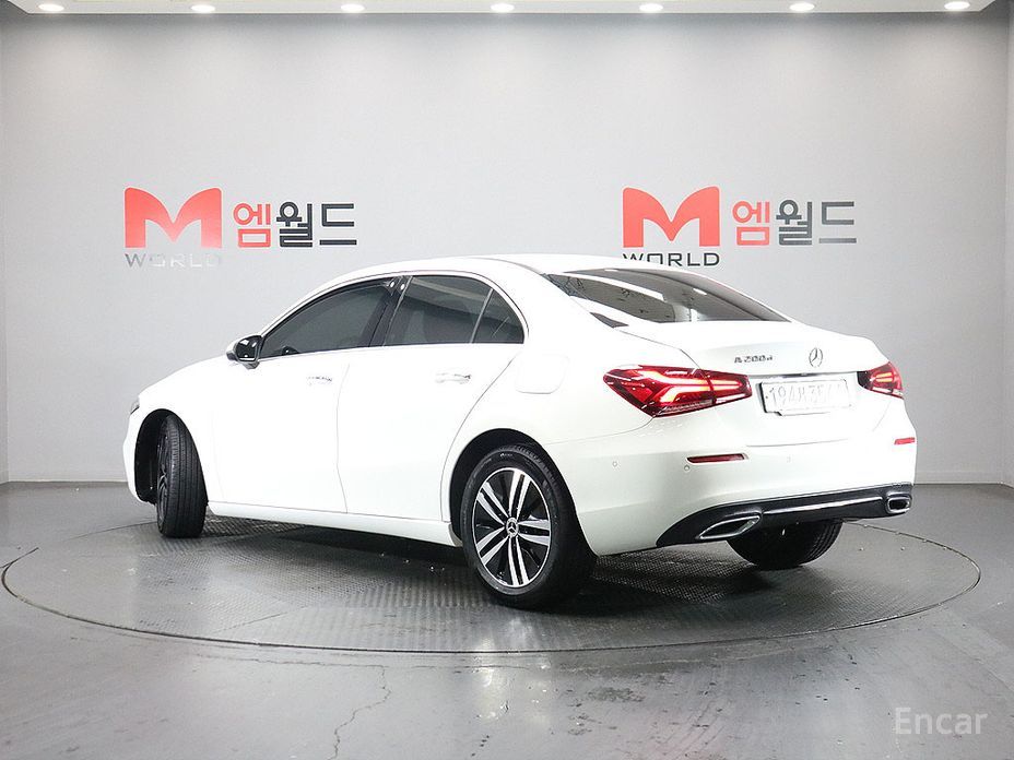  Mercedes-Benz A-Class