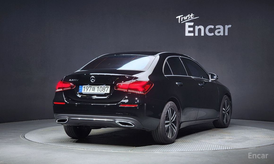  Mercedes-Benz A-Class