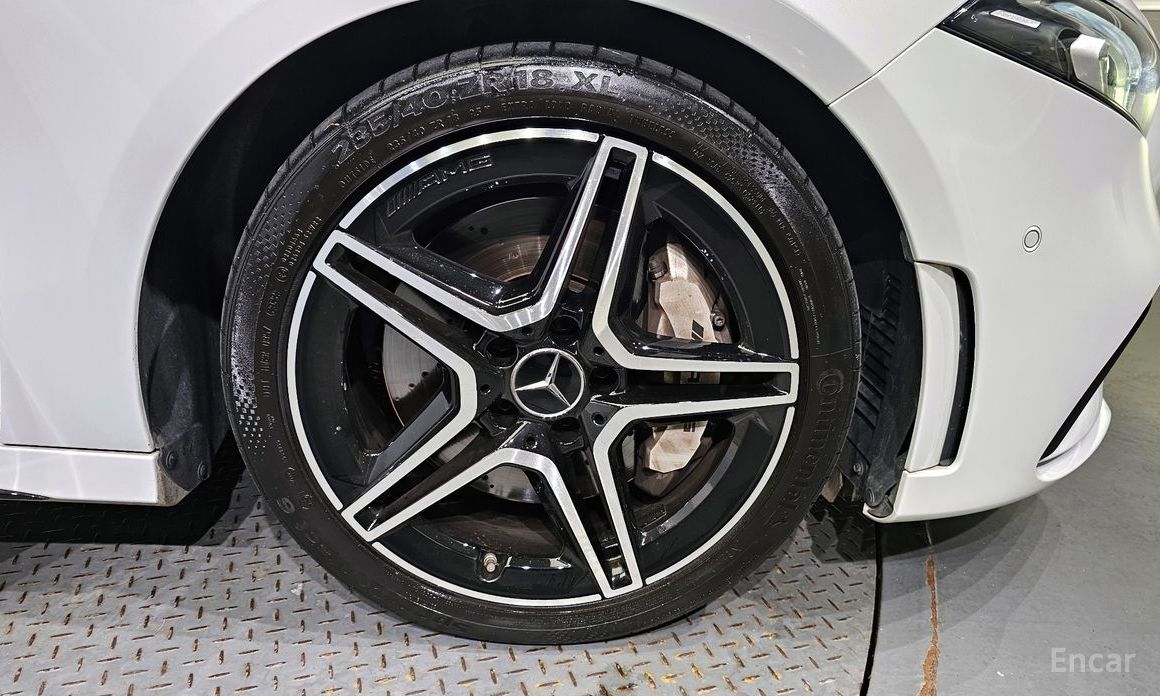  Mercedes-Benz A-Class