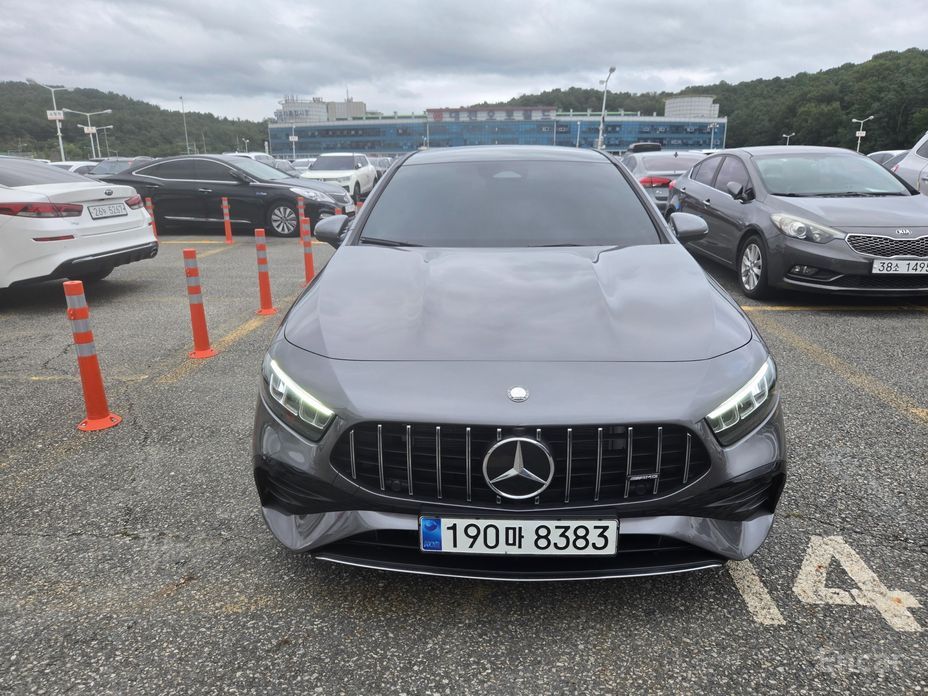  Mercedes-Benz A-Class