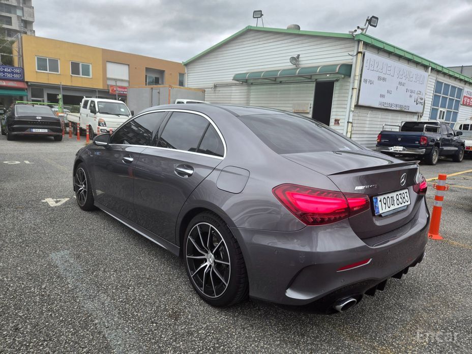  Mercedes-Benz A-Class
