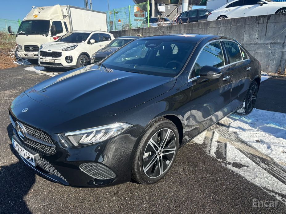  Mercedes-Benz A-Class