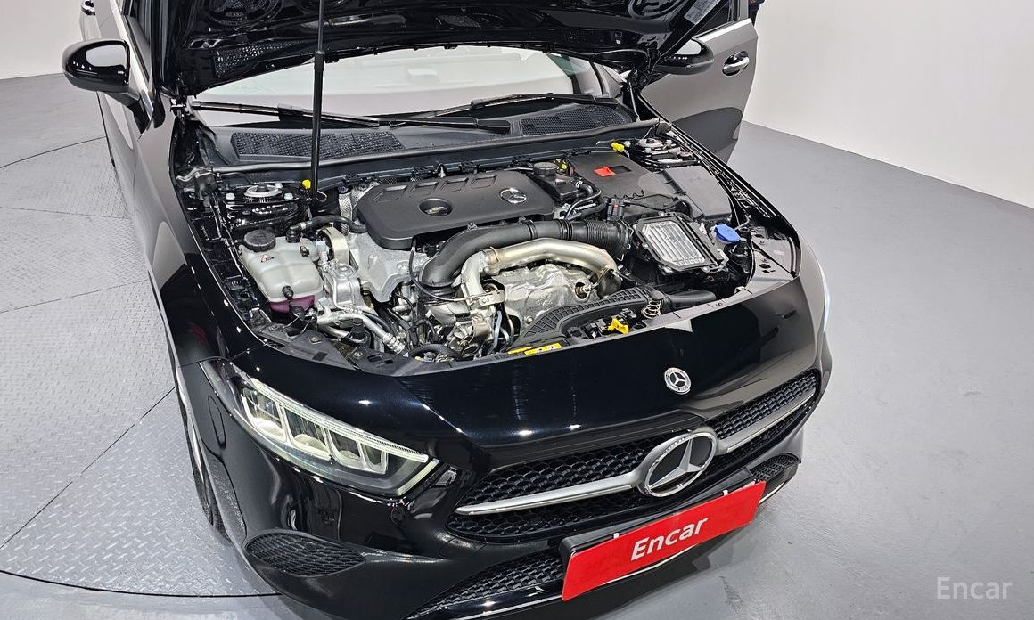  Mercedes-Benz A-Class