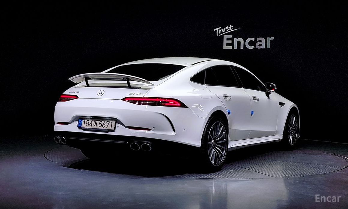  Mercedes-Benz AMG GT