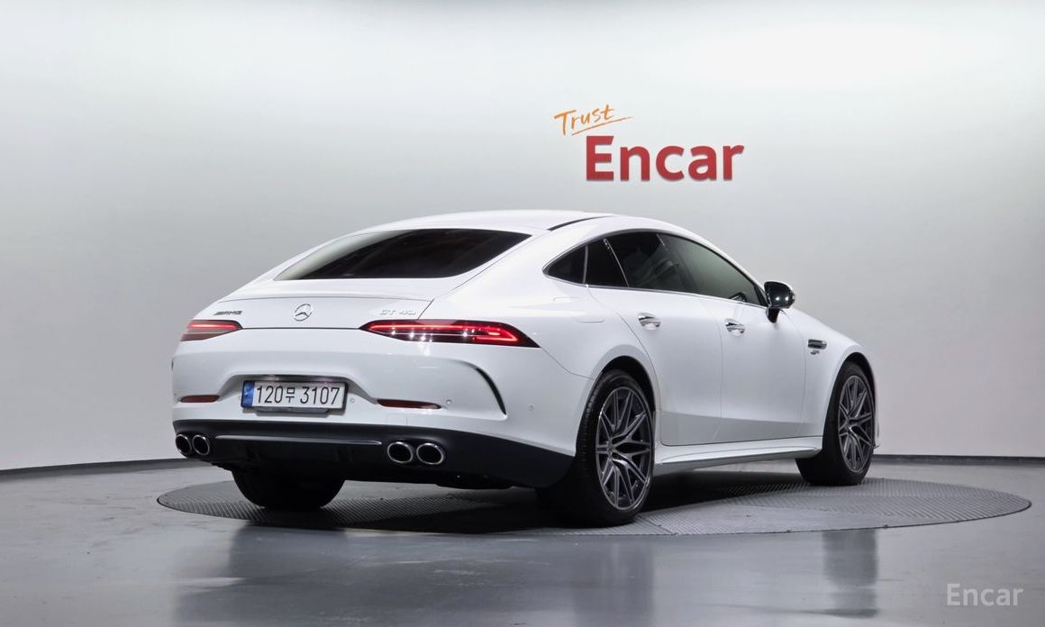  Mercedes-Benz AMG GT