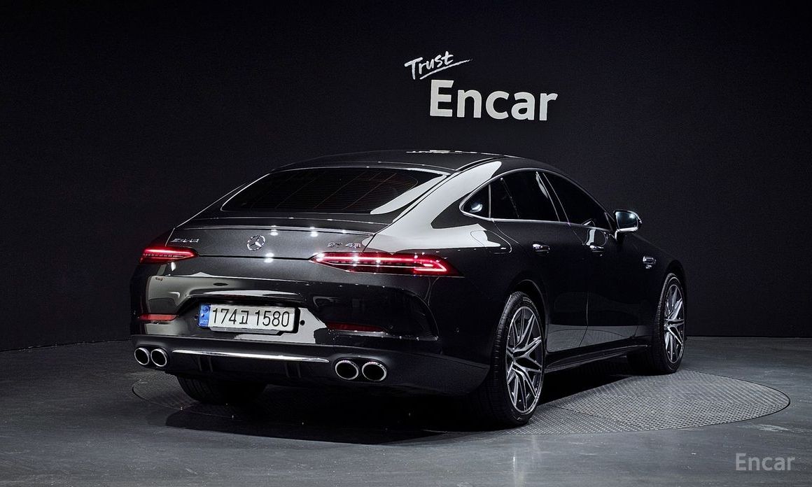  Mercedes-Benz AMG GT