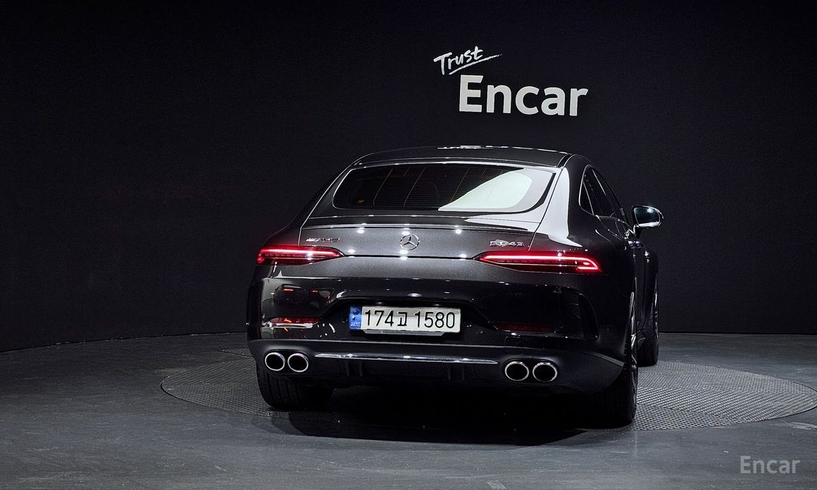  Mercedes-Benz AMG GT