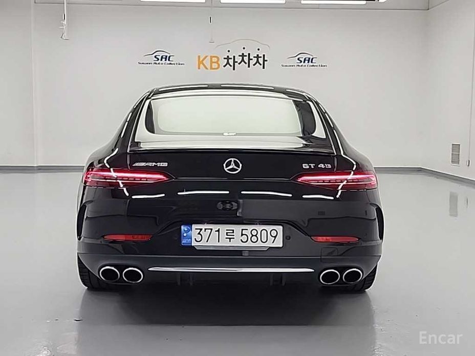  Mercedes-Benz AMG GT