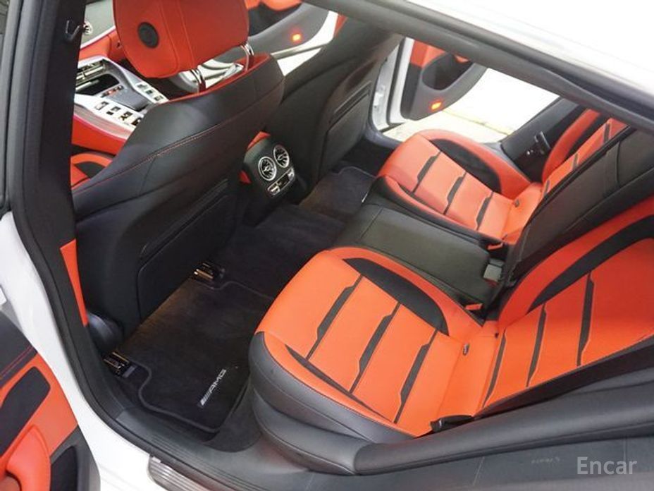  Mercedes-Benz AMG GT