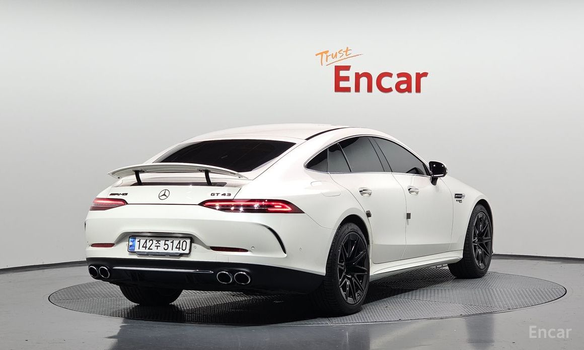  Mercedes-Benz AMG GT