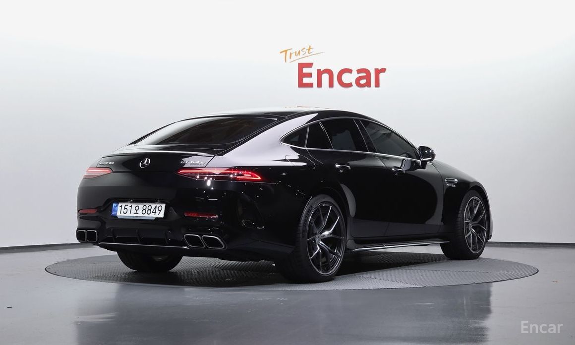  Mercedes-Benz AMG GT