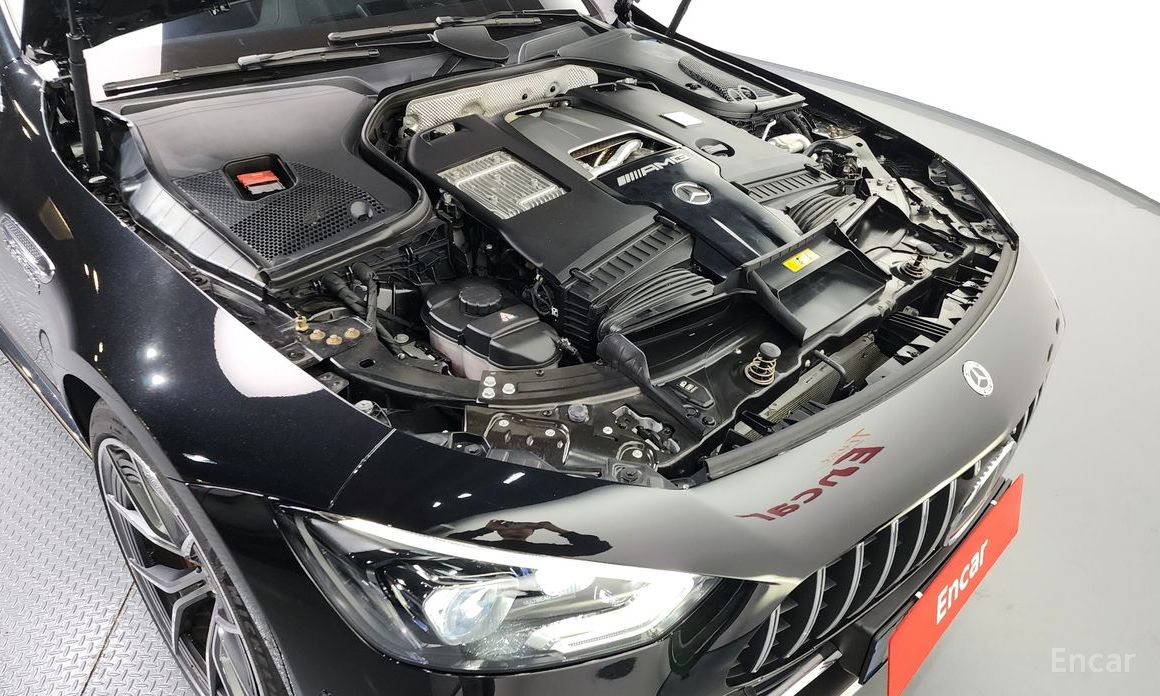  Mercedes-Benz AMG GT