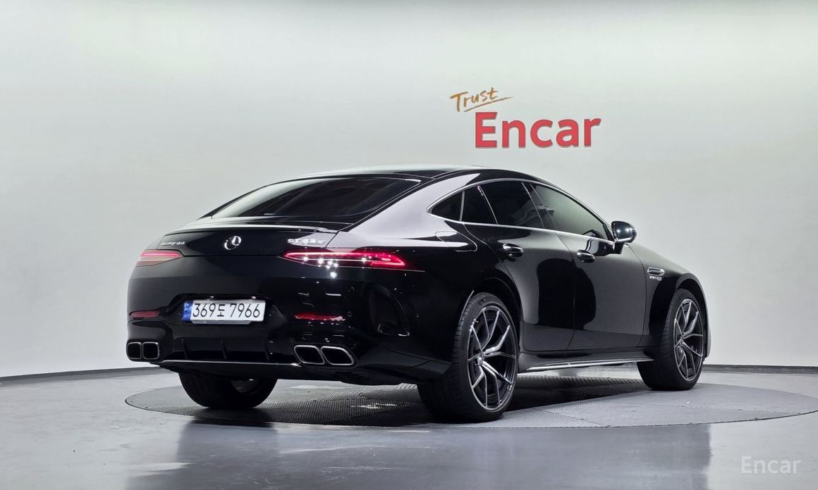  Mercedes-Benz AMG GT