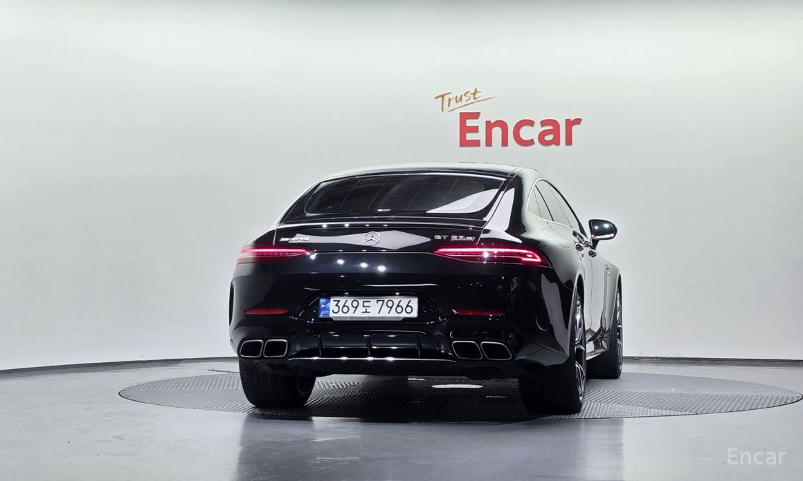  Mercedes-Benz AMG GT