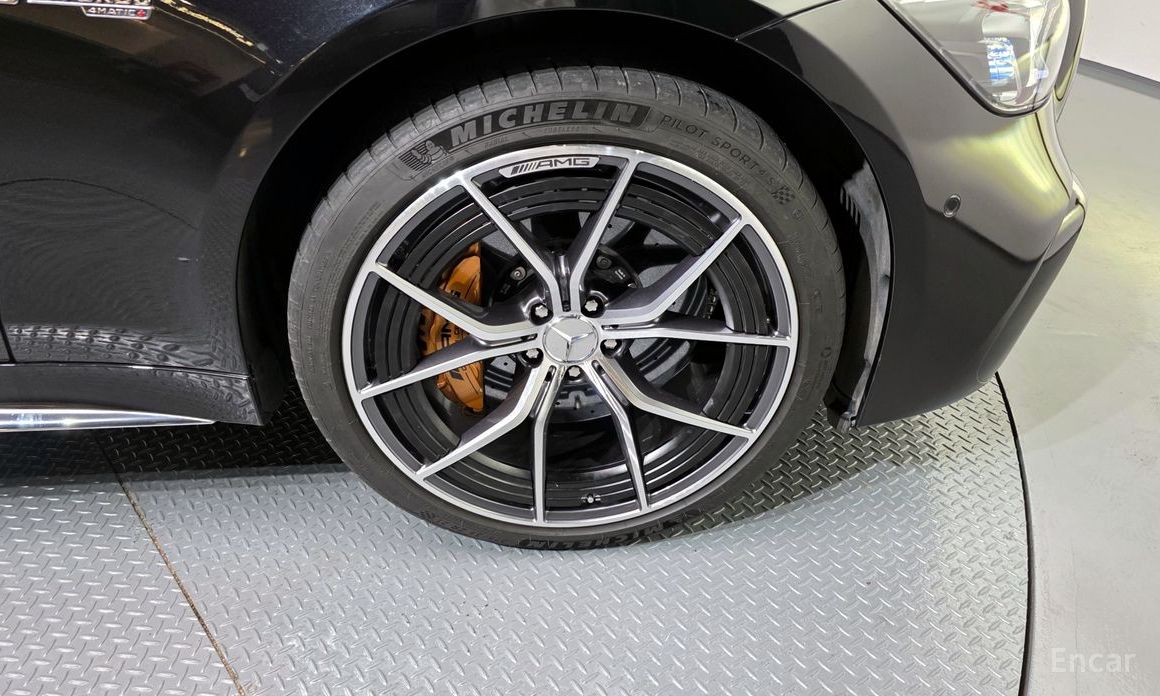  Mercedes-Benz AMG GT