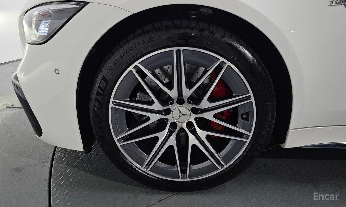  Mercedes-Benz AMG GT