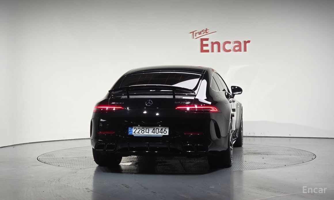  Mercedes-Benz AMG GT