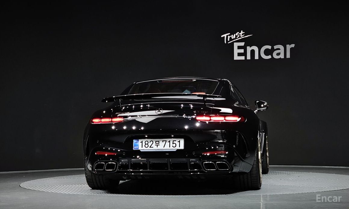  Mercedes-Benz AMG GT