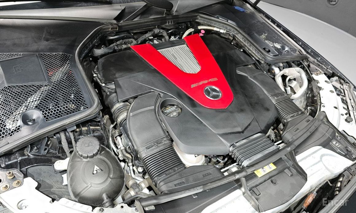  Mercedes-Benz C-Class