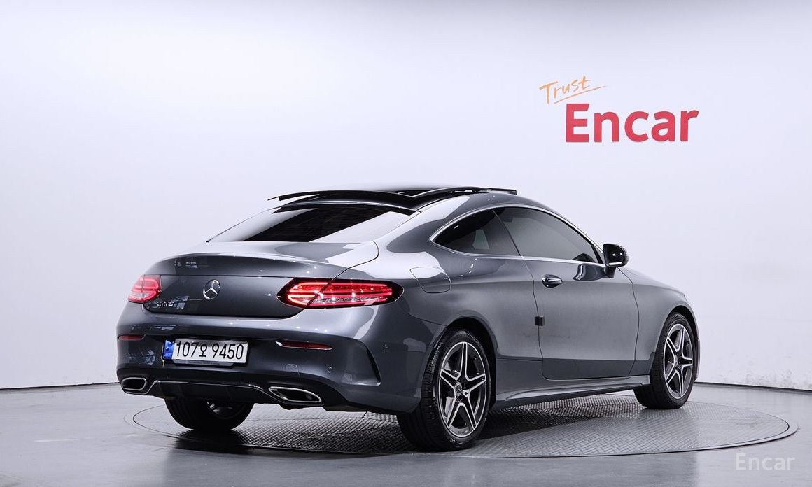  Mercedes-Benz C-Class