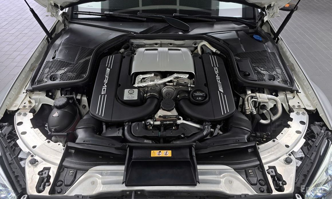  Mercedes-Benz C-Class