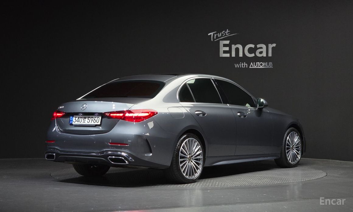  Mercedes-Benz C-Class