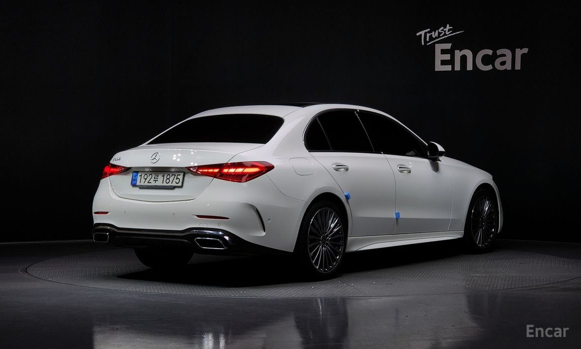  Mercedes-Benz C-Class