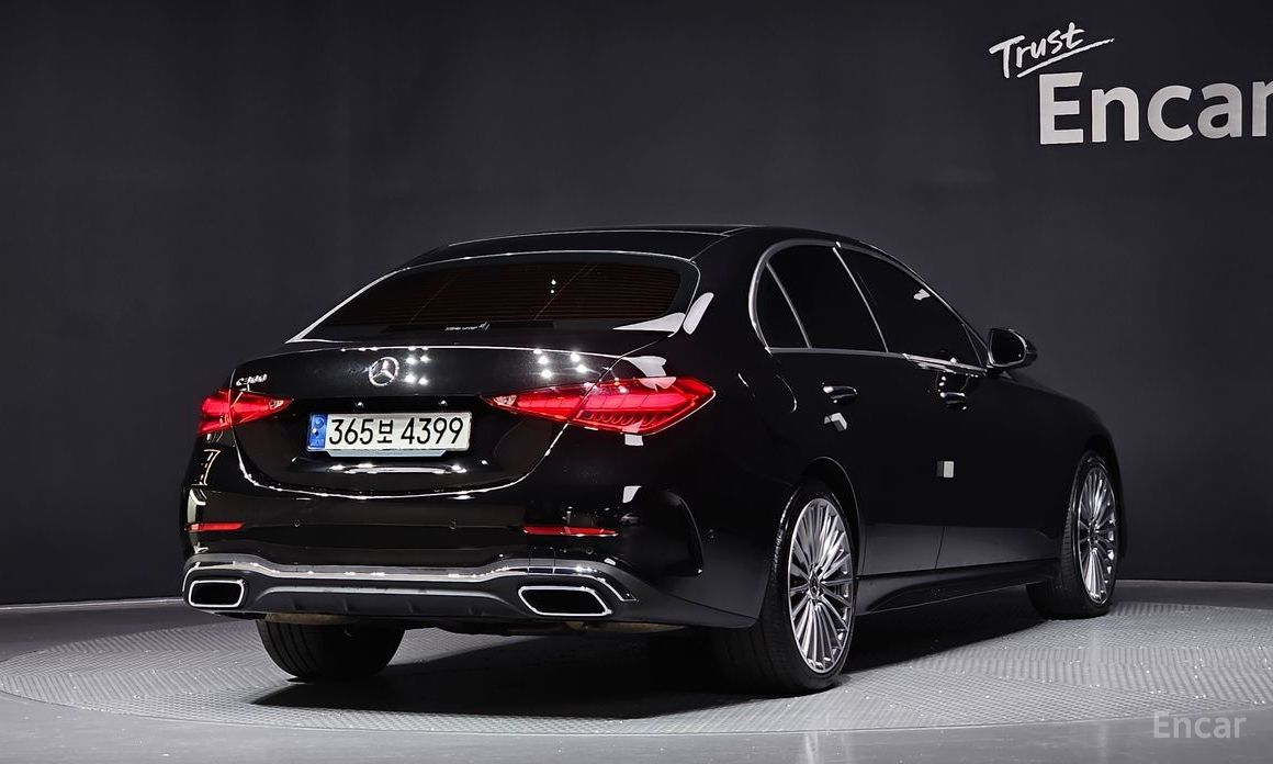  Mercedes-Benz C-Class