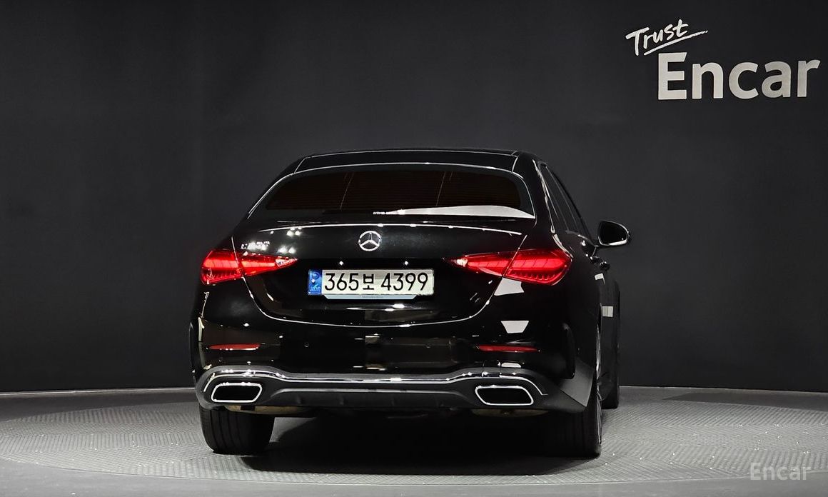  Mercedes-Benz C-Class