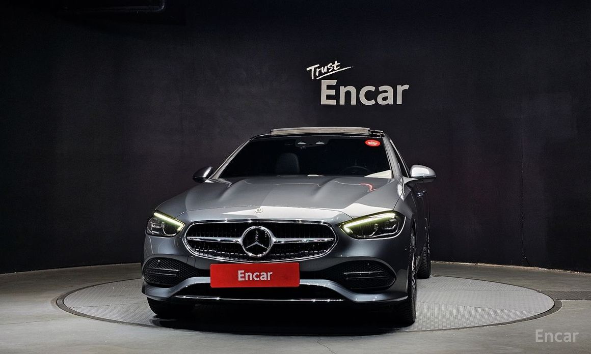  Mercedes-Benz C-Class