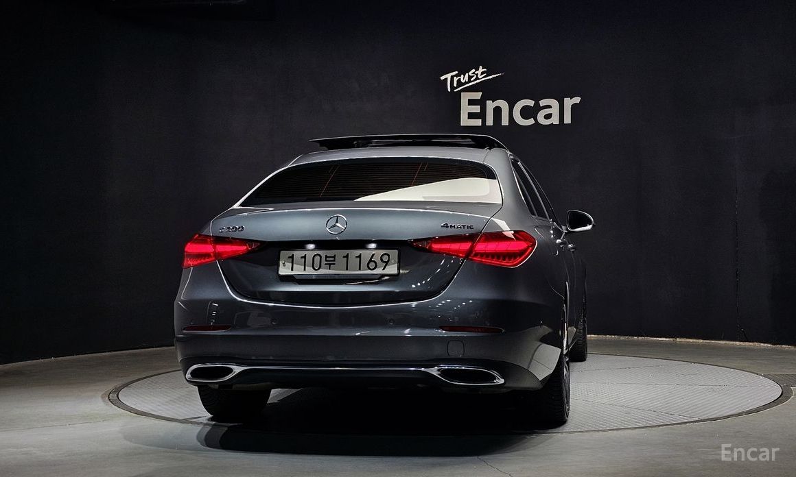  Mercedes-Benz C-Class