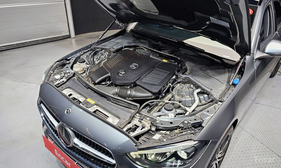  Mercedes-Benz C-Class