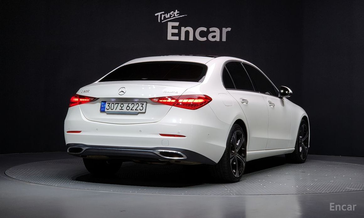  Mercedes-Benz C-Class