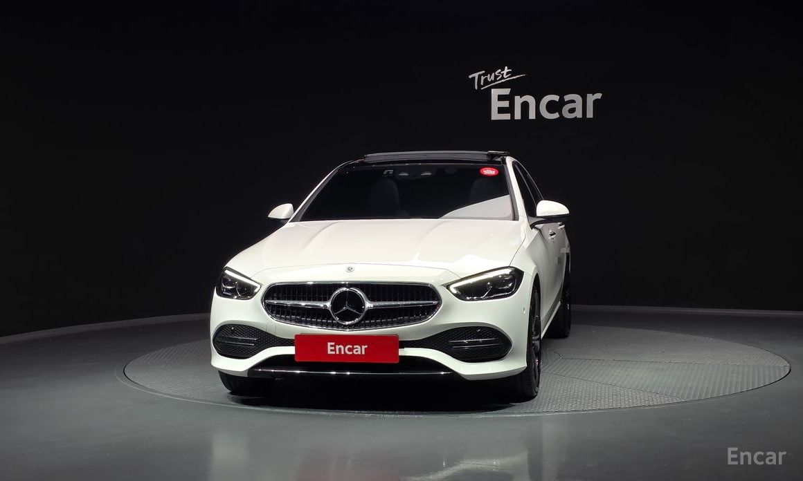  Mercedes-Benz C-Class