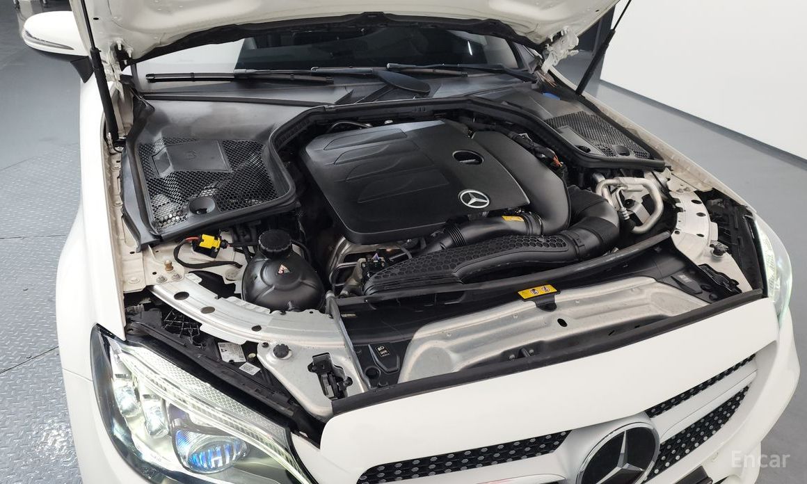  Mercedes-Benz C-Class