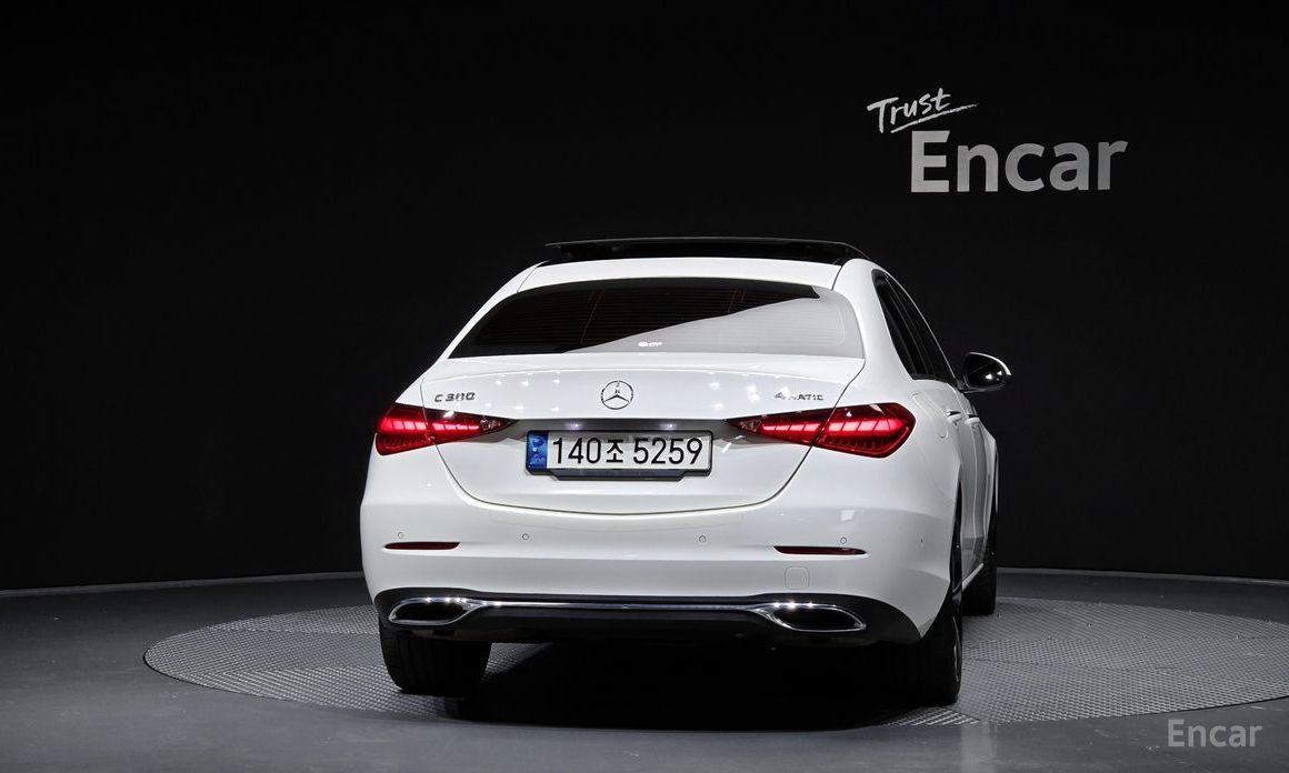  Mercedes-Benz C-Class