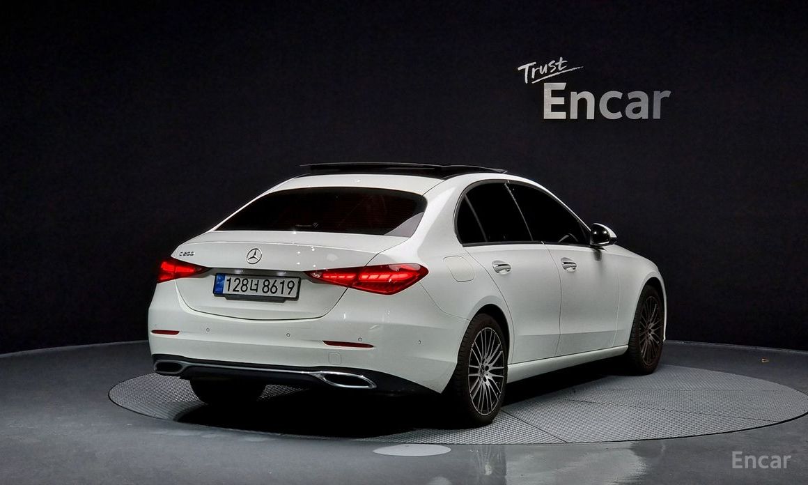  Mercedes-Benz C-Class