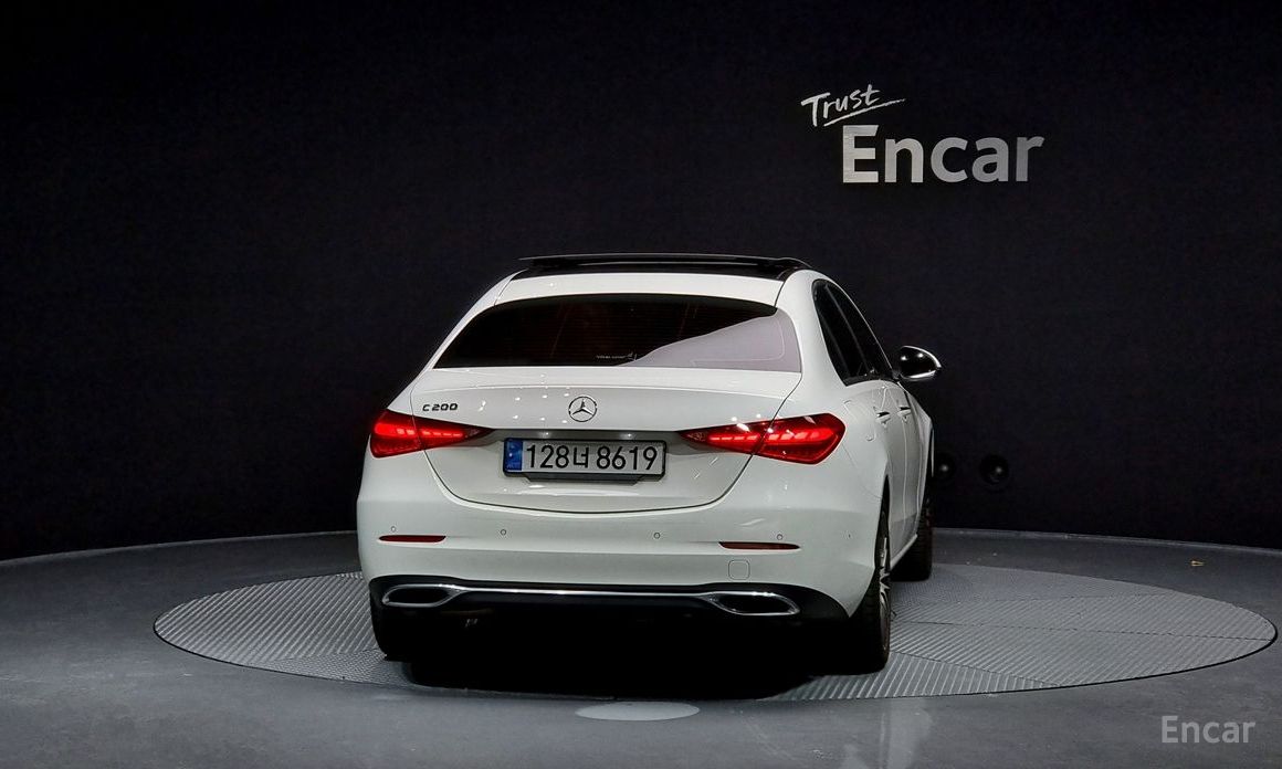  Mercedes-Benz C-Class