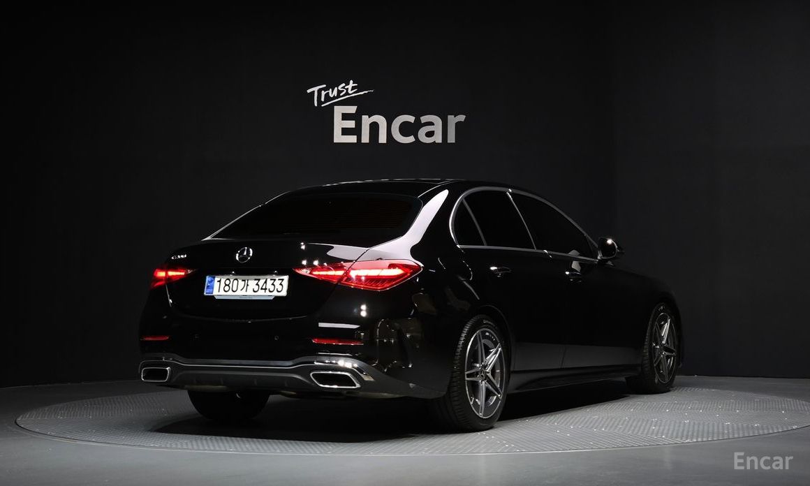  Mercedes-Benz C-Class