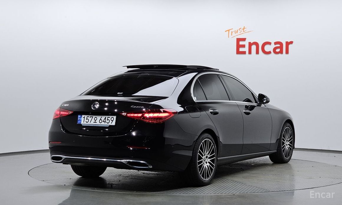  Mercedes-Benz C-Class