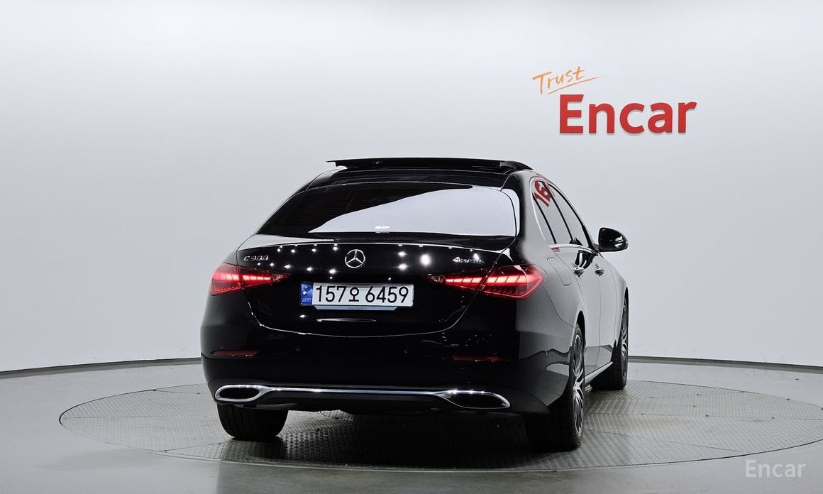  Mercedes-Benz C-Class