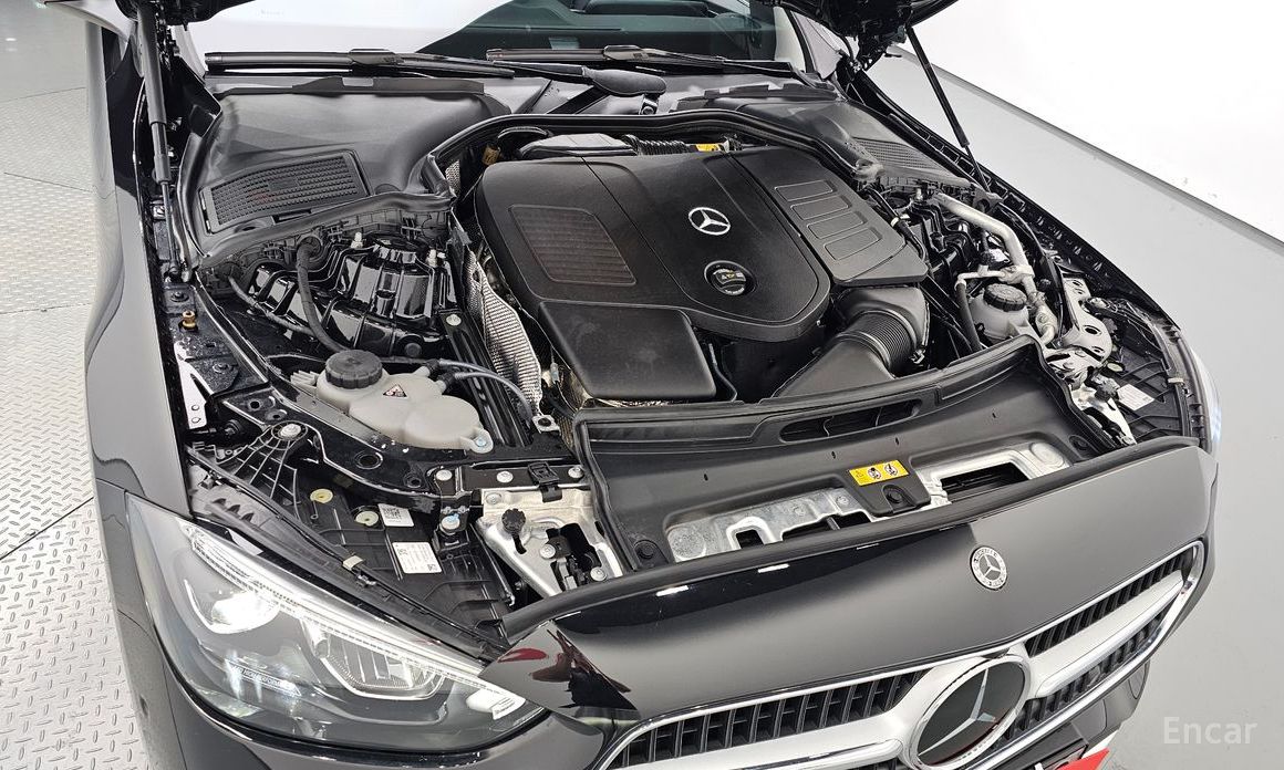  Mercedes-Benz C-Class