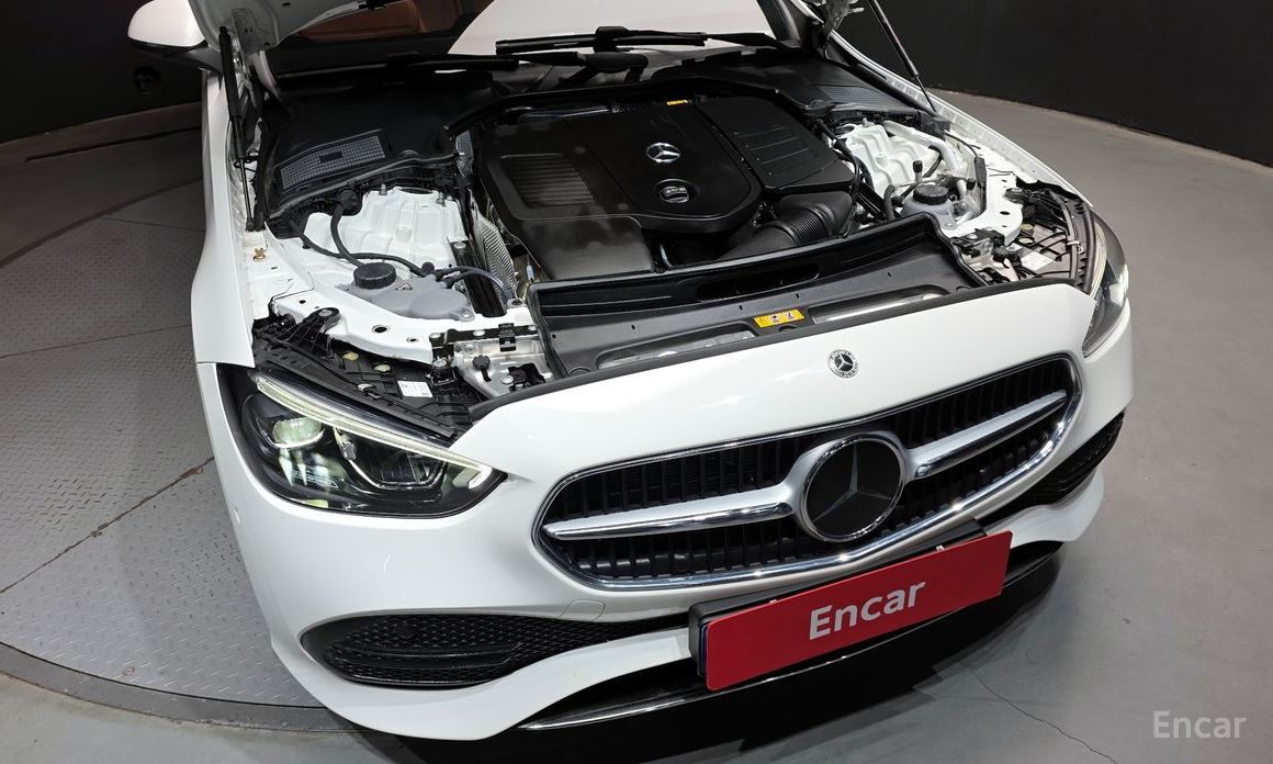  Mercedes-Benz C-Class