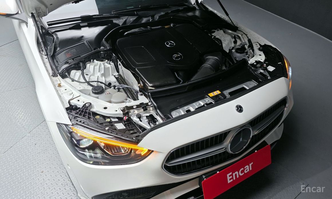  Mercedes-Benz C-Class