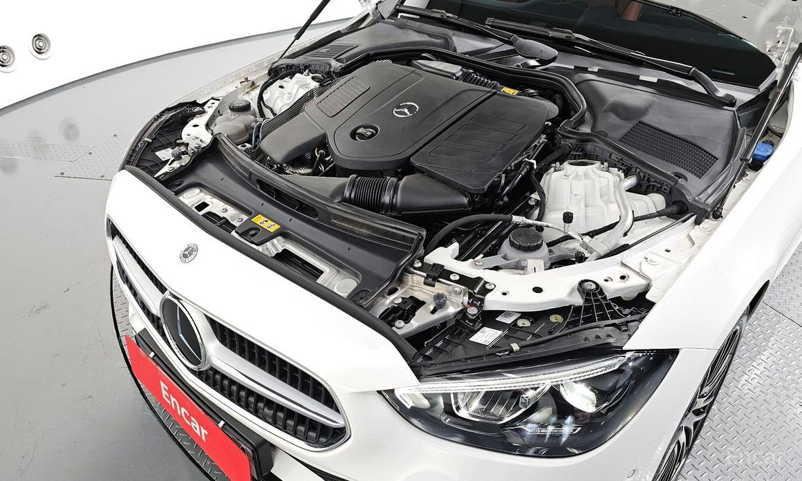  Mercedes-Benz C-Class