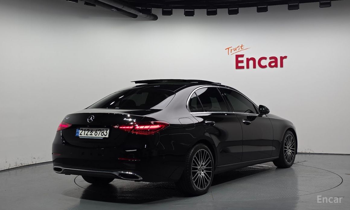  Mercedes-Benz C-Class