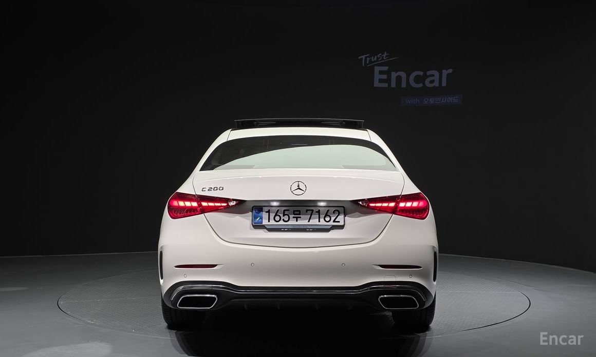  Mercedes-Benz C-Class