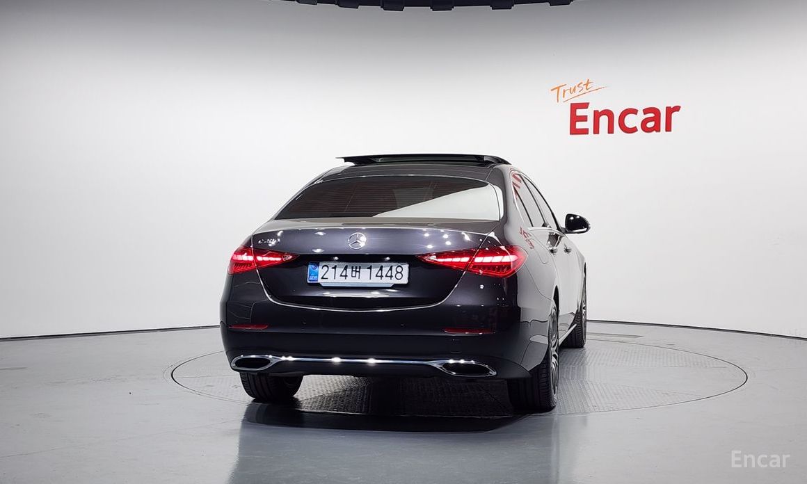  Mercedes-Benz C-Class